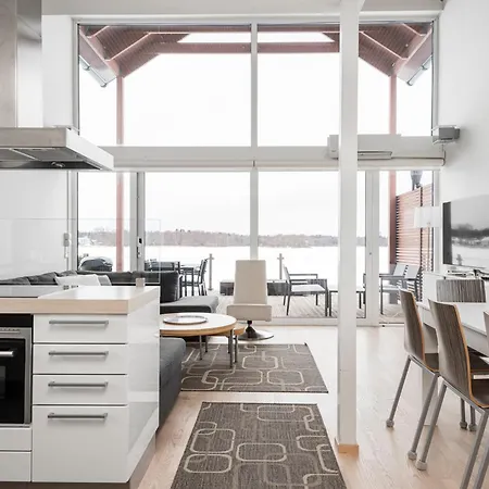 Villa Kelluvat Huvilat, Kapteeni, Reposaari Björneborg