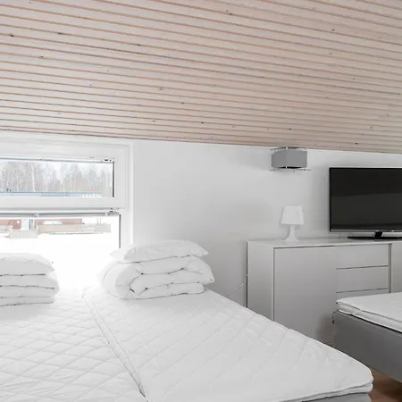 别墅 Kelluvat Huvilat, Kapteeni, Reposaari 波里