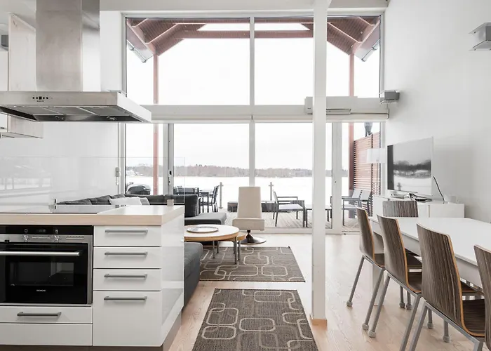 别墅 Kelluvat Huvilat, Kapteeni, Reposaari 波里