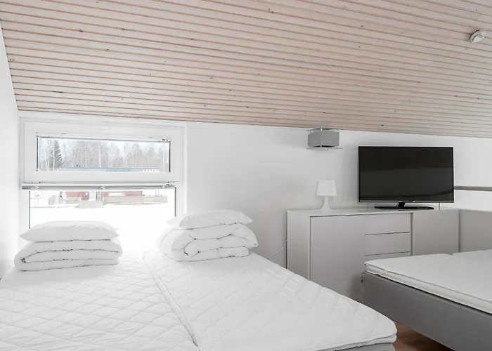 Villa Kelluvat Huvilat, Kapteeni, Reposaari Pori